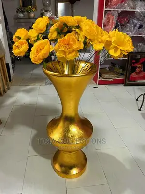 Beautiful Flower Vases With Colourful Flowers