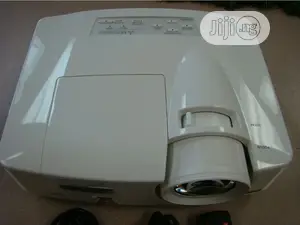 Sales Of Projector Ikeja Lagos