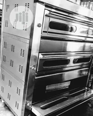 New ,6 Tray Oven