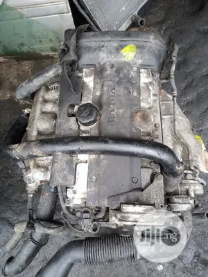 2004-06 Volvo Xc90 2.5t Engine