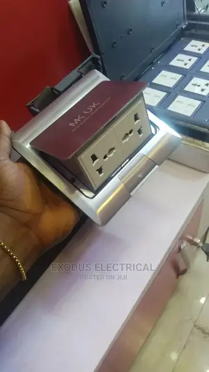 Socket Floor Double