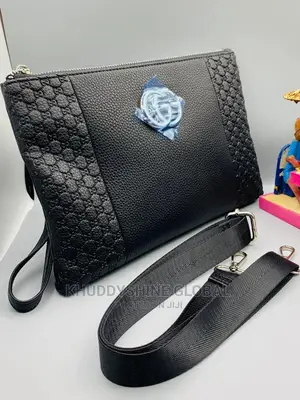 Gucci Clutch Leather Bag for Men