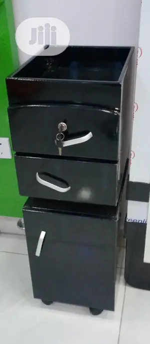 Black Salon Trolley