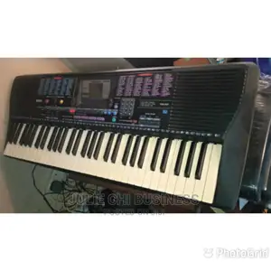 Used Yamaha Keyboard PSR-220