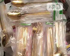 6 Pieces of Gold Spoon.