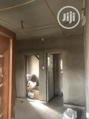 1bdrm Bungalow in Surulere for rent