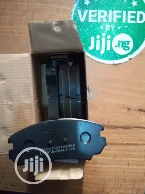Front Brake Pads Hyundai Sonata 2009
