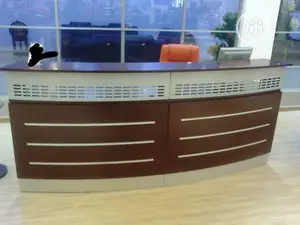 Super Unique Reception Table