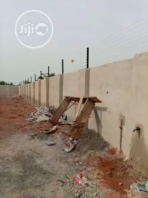Electric Fence Security on 2 and Half Plots