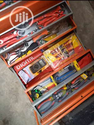 German Standard Electrical Tool Box Set