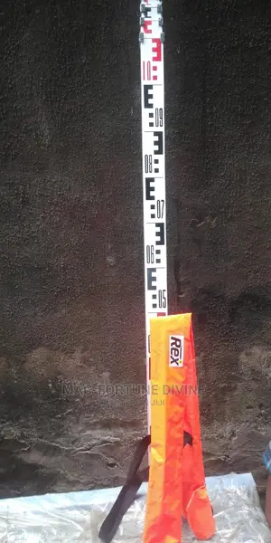 5M Surveyors Measuring Staff