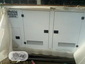 250kva Soundproof Perkins Generator With Stamford Alternator