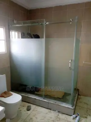 Shower Glass/Toilet Cubicle