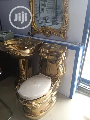 Gold England WC Set Not With the Mirror