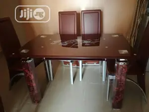 6 Seaters Dinning Glass Table