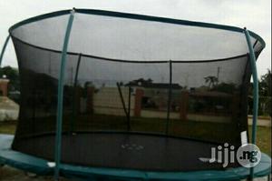 Bouncing Trampoline With Net