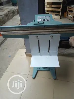 650mm Pedal Sealing Machine