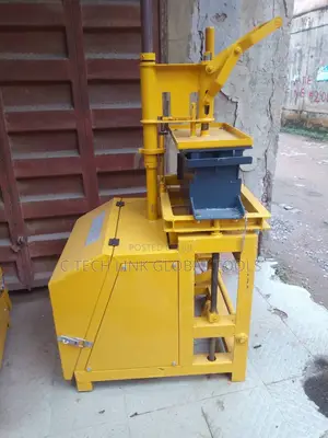 Block / Bricks Moulding Machine
