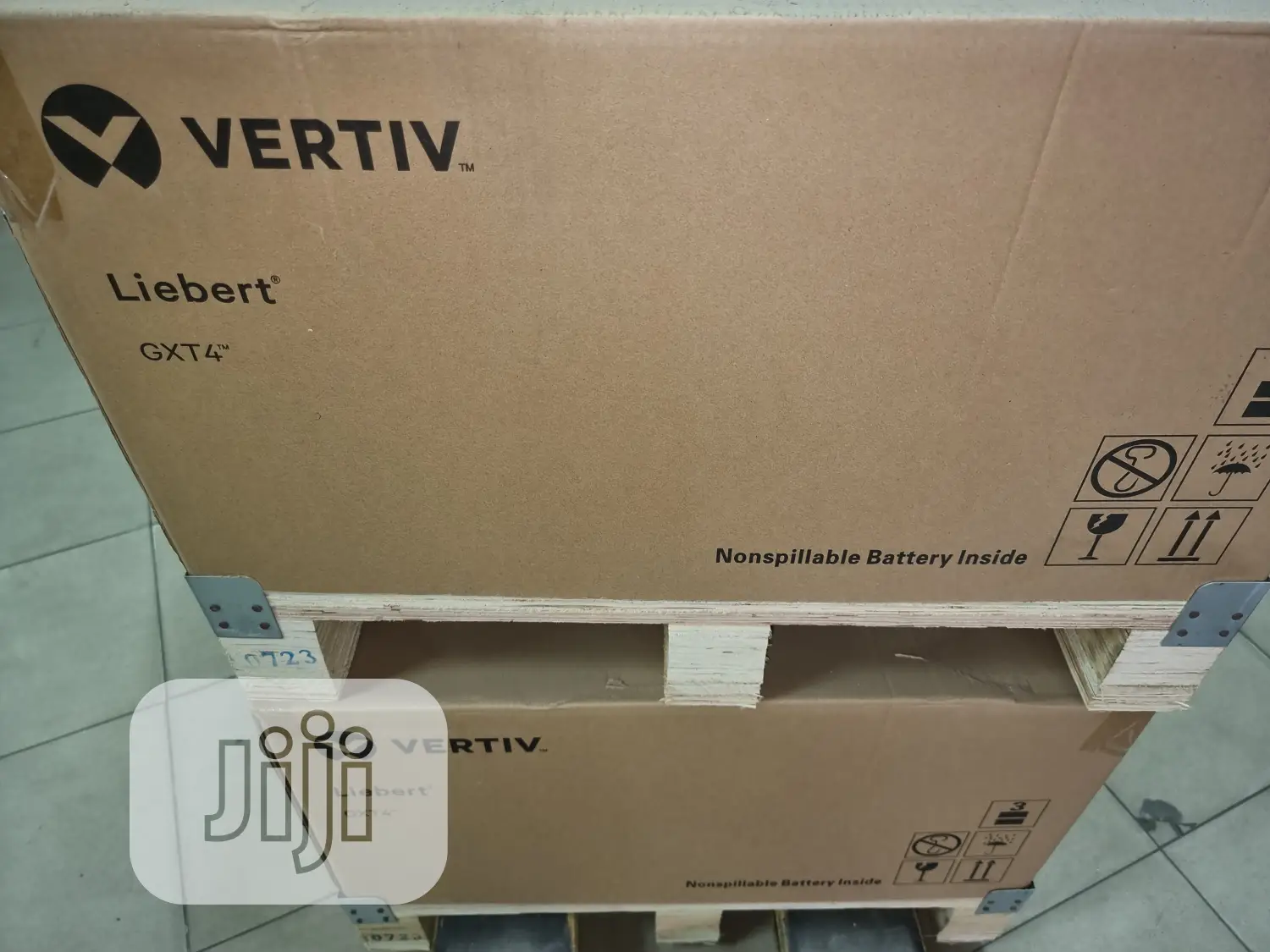 GXT4-5000RT230E Liebert Vertive Emerson 5kva 5000VA UPS