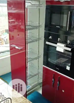 6 Steps Integrated Pullout Ladder / Tall Unit Pantry