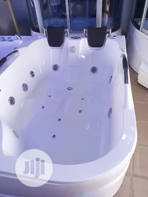 Double Jacuzzi With All the Features