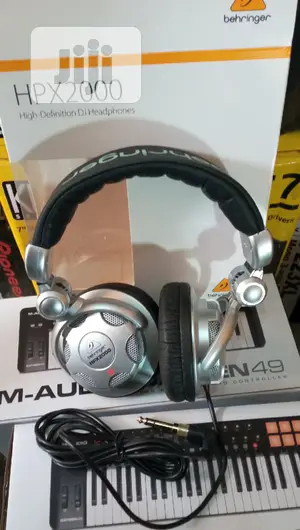 Behringer Headphones Hpx2000