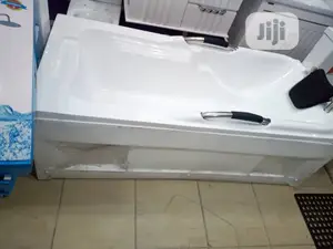 Executive Panel Bath Thick Fibre No Seat Inside