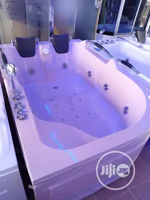 Pink Colour Double Jacuzzi With Guaranteed Features