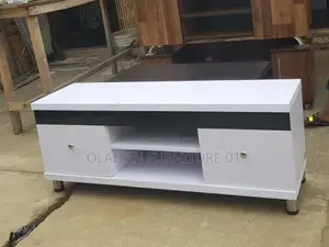 Plastma Tv Stand