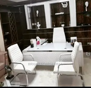 Office Visitors Chair White, C Leg