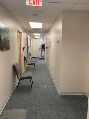 Suspended Ceilings /Pop Ceiling /Wooden Floor