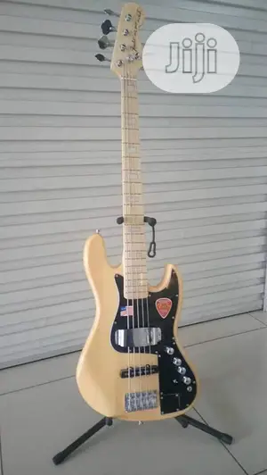 Fender Active Bass Guitar