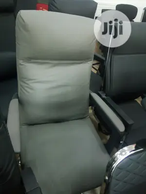 Executive Chair