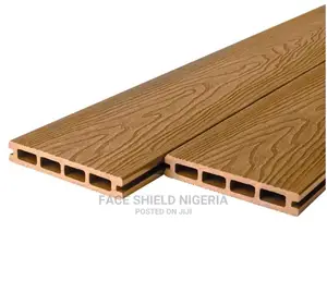 Wood Grain Grand Oak Composite Decking