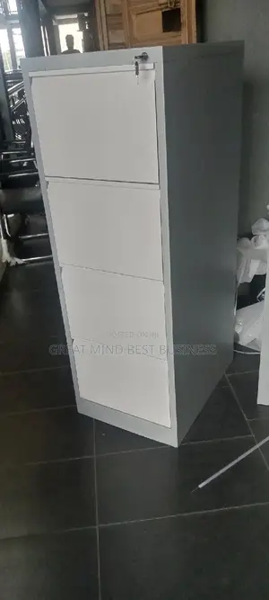 High Quality Metal Cabinet by 4 Doors