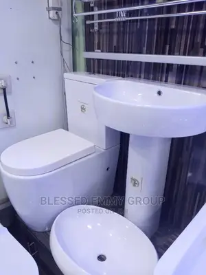 Authentic Round Wc Set