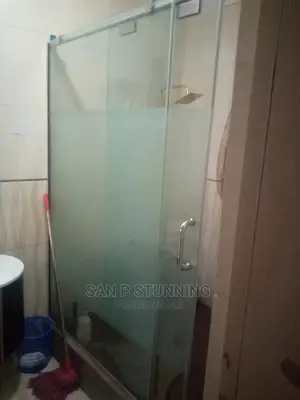 Cubicle Glass Installed