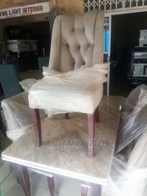 6 Seaters Dinning Table