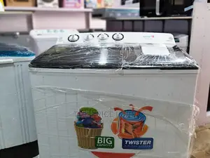 Scanfrost 12kg Twin Tub Semi-Automatic Washer Sfsatt12m