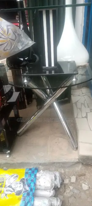 High Quality Crossing Leg Glass Table