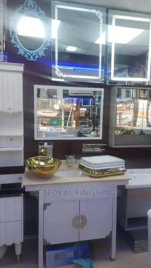 Quality Toilets Cabinet With Mirror