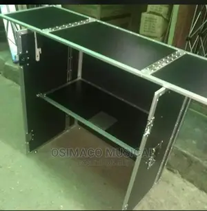 DJ Controller Booth