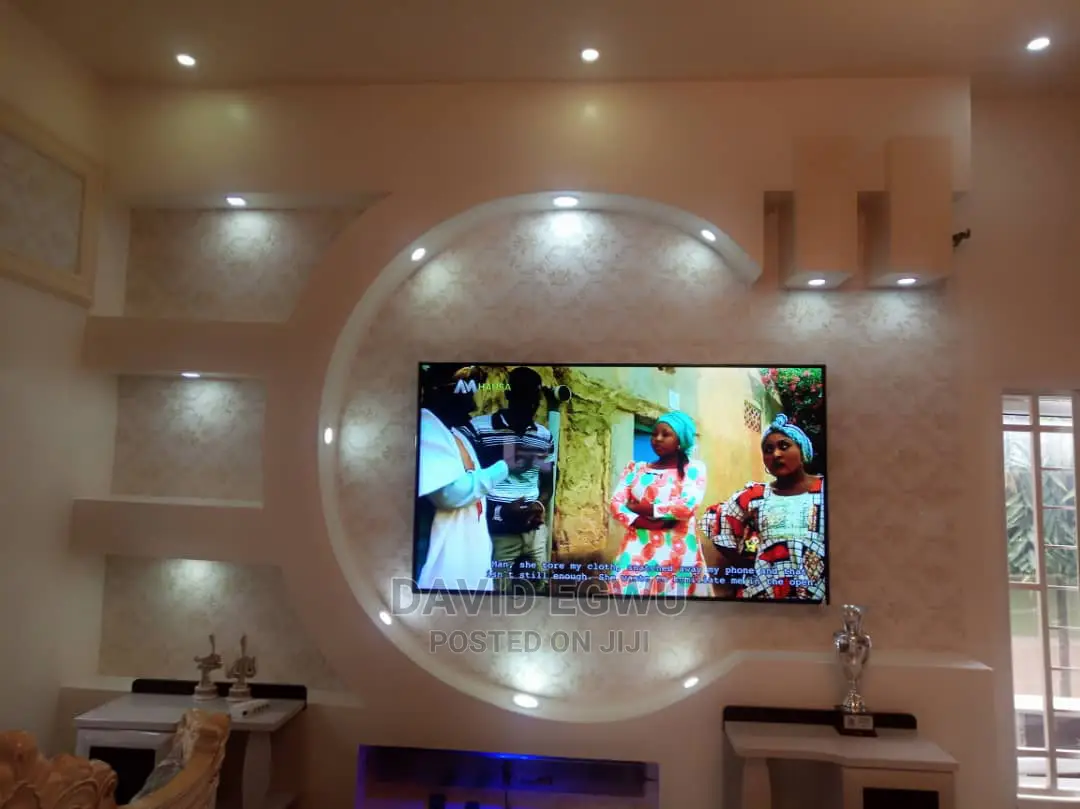 Pop Tv Stand