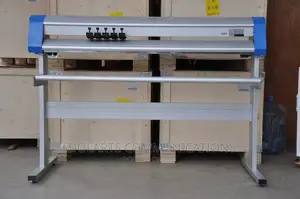2ft Cutting Plotter + Signmaster Software and Camera Scan