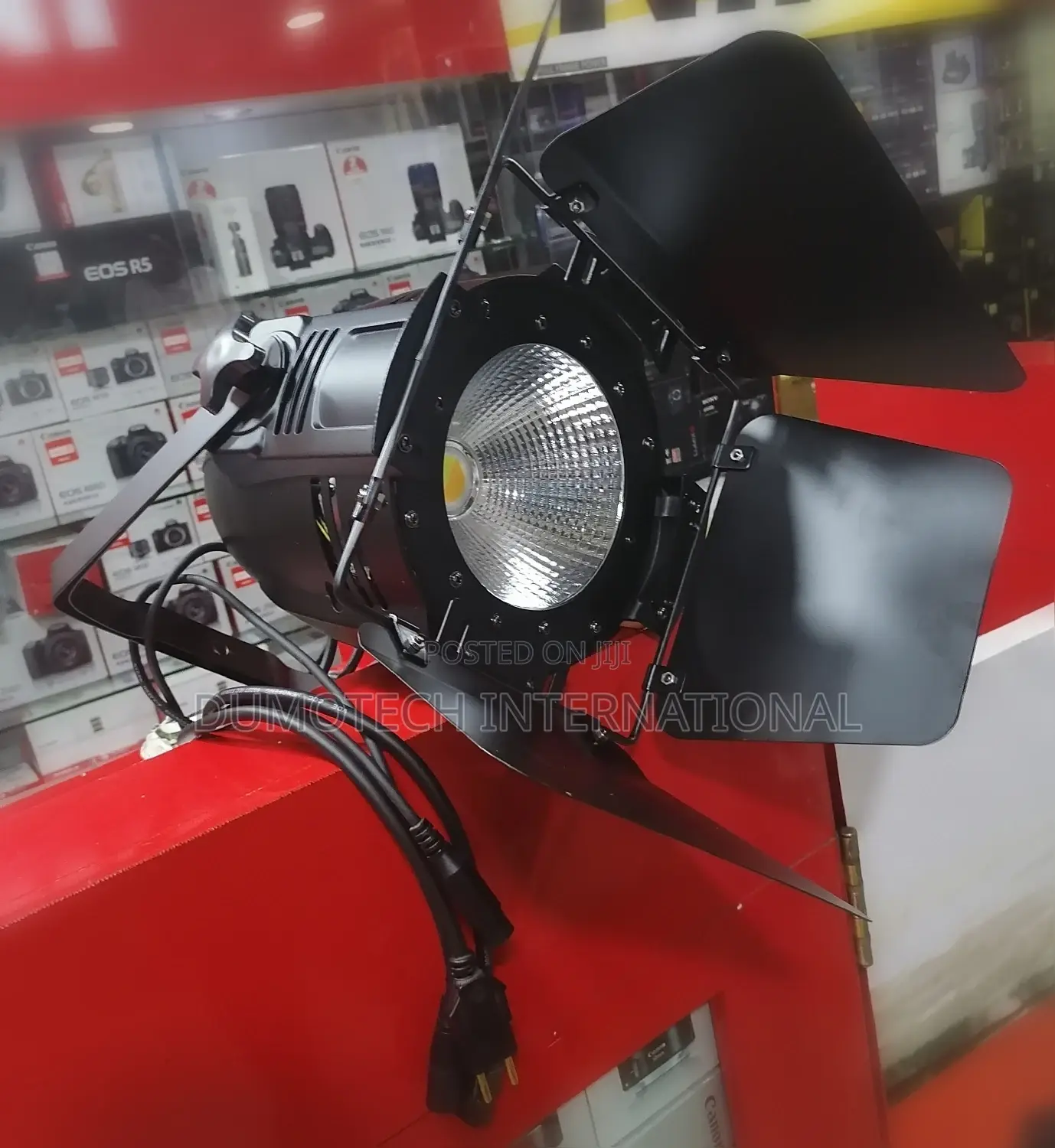 COB 100 Watts LED Light