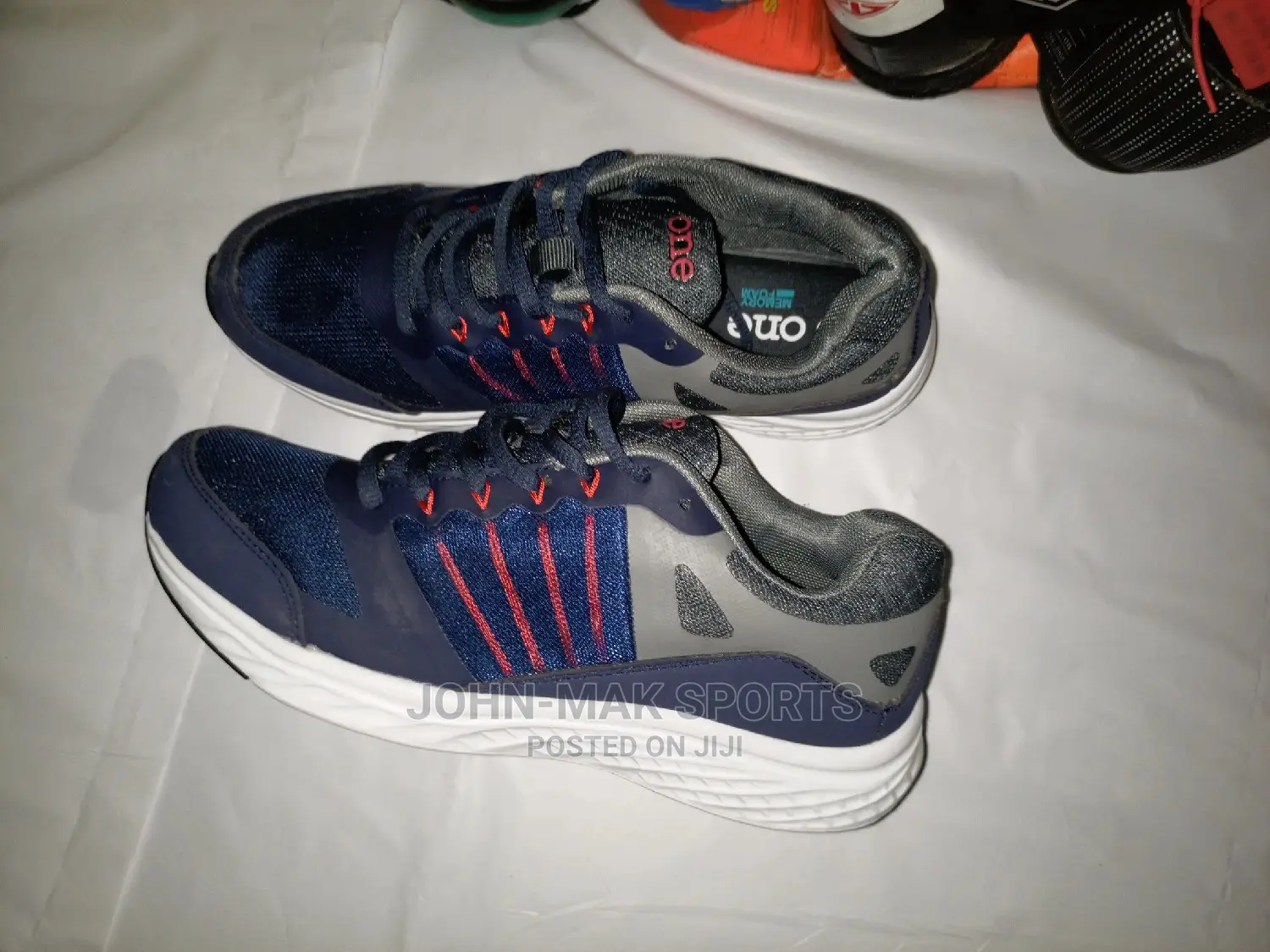 Training Canvas Shoes
