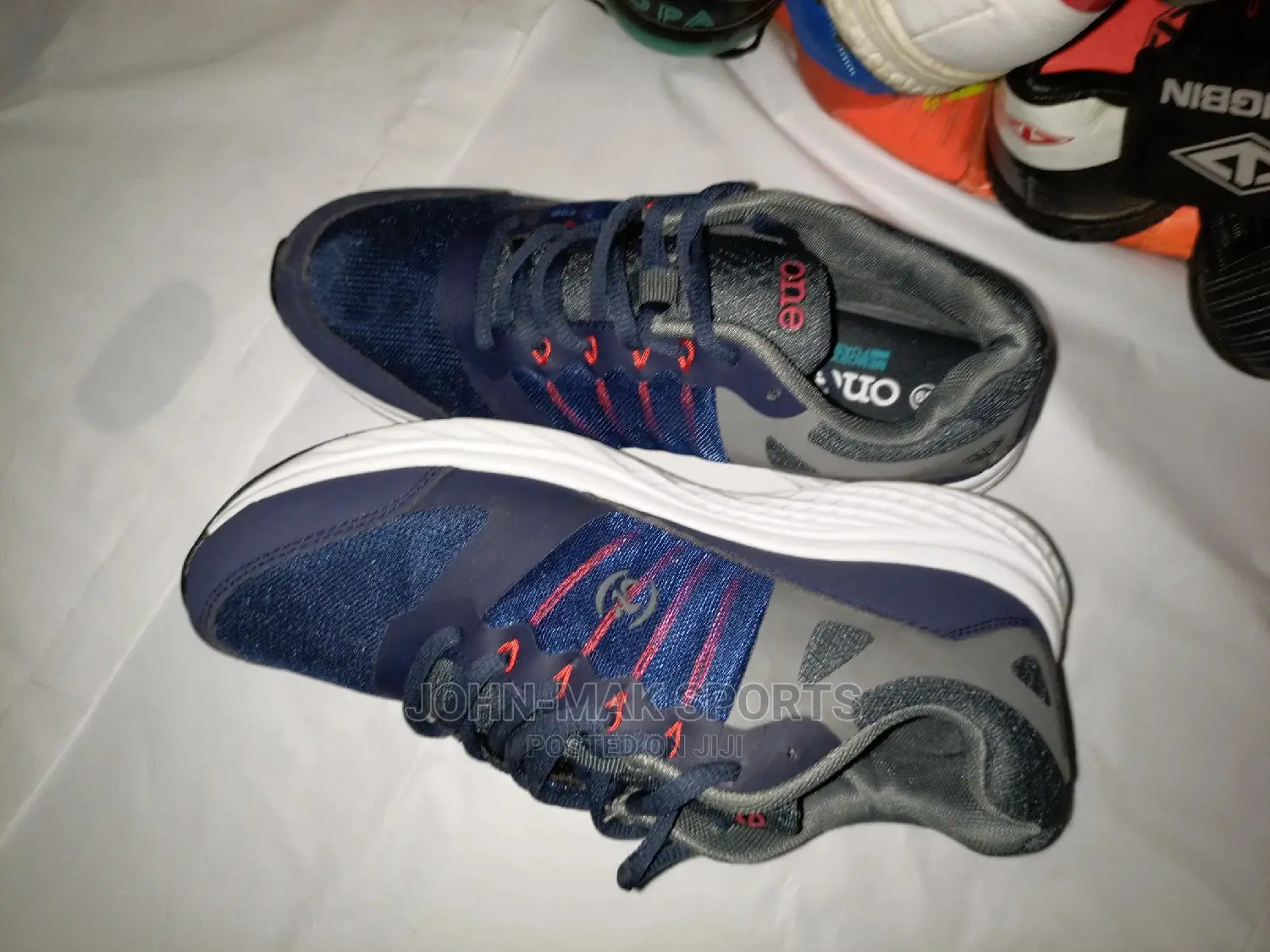 Training Canvas Shoes