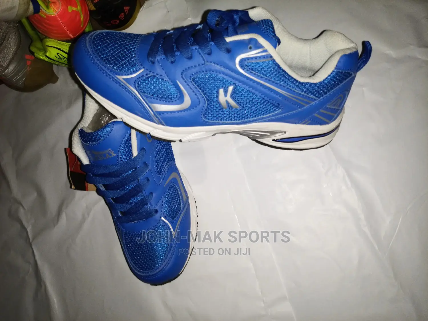 Training Canvas Shoes