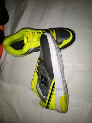 Training Canvas Shoes