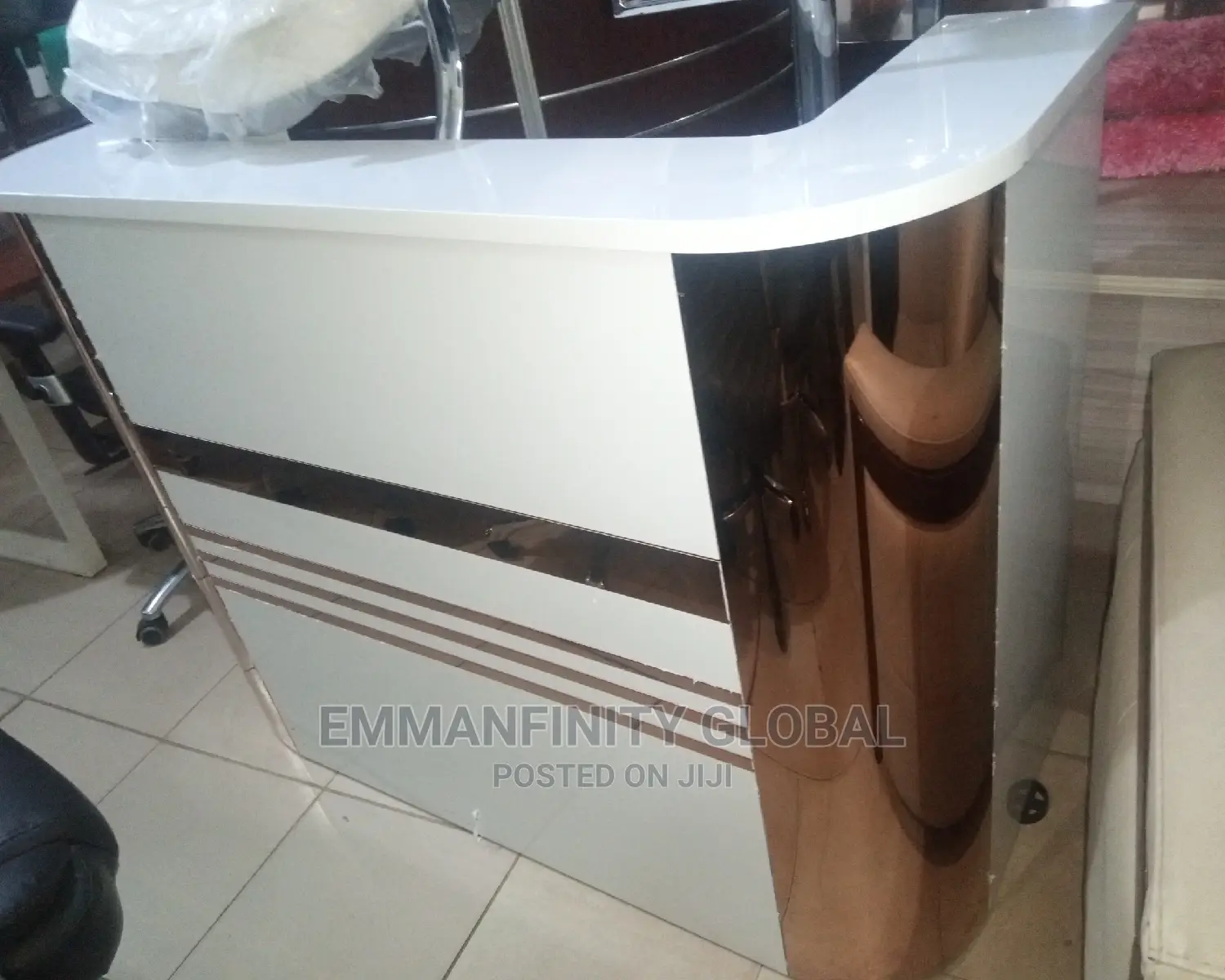 Receptionist Table